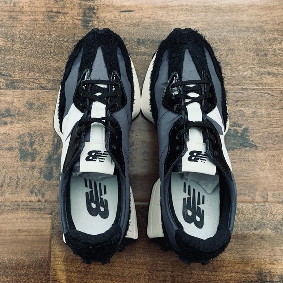 New Balance Shoes New Balance 327 Classic Trainers Black Suede 65